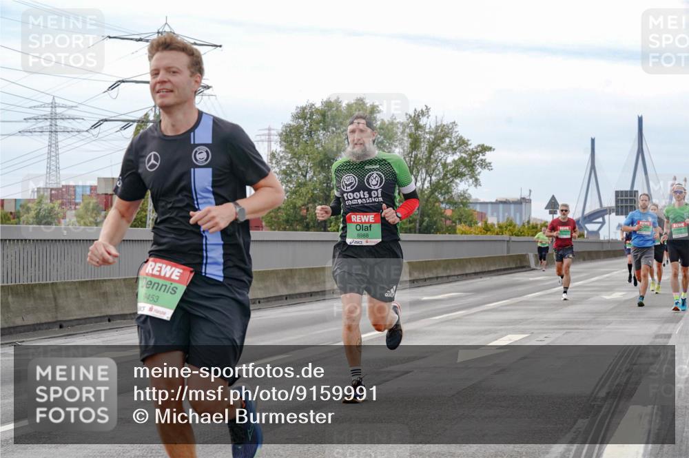03.10.2025 - Köhlbrandbrückenlauf Michael Burmester http://msf.ph/oto/9159991 03.10.2025 15:49:26 Position 3 9453, 8988 meine-sportfotos.de