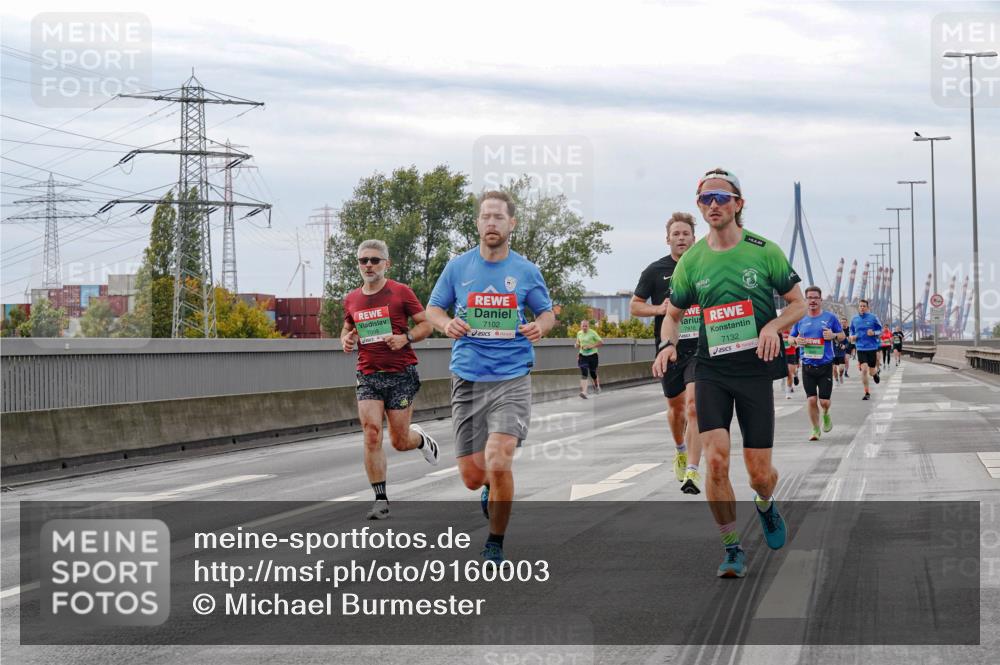 03.10.2025 - Köhlbrandbrückenlauf Michael Burmester http://msf.ph/oto/9160003 03.10.2025 15:49:32 Position 3 7102, 7818, 7132 meine-sportfotos.de