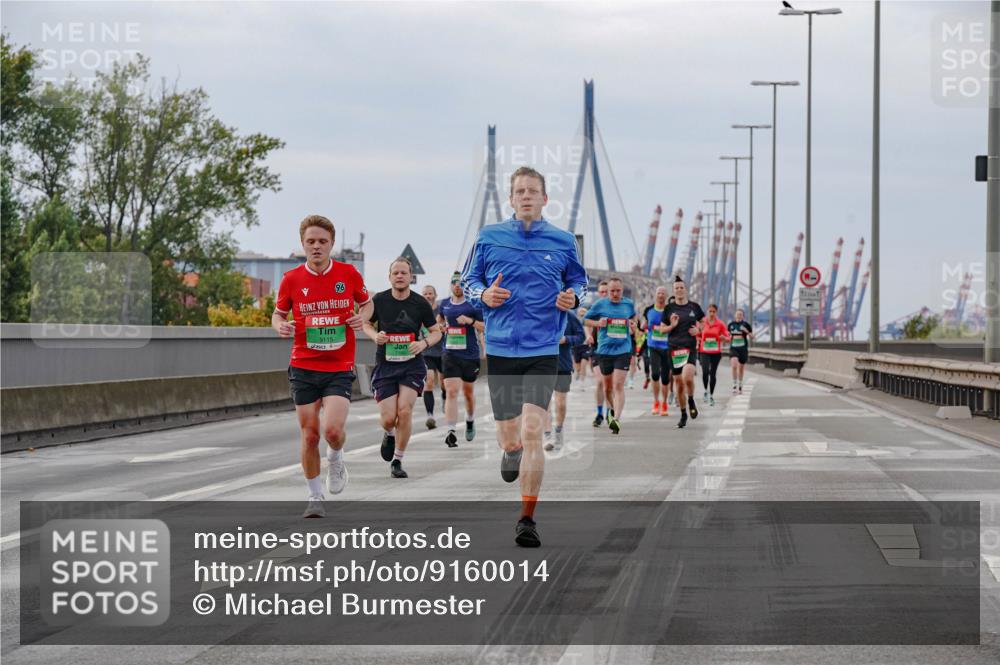 03.10.2025 - Köhlbrandbrückenlauf Michael Burmester http://msf.ph/oto/9160014 03.10.2025 15:49:39 Position 3 96, 9115 meine-sportfotos.de