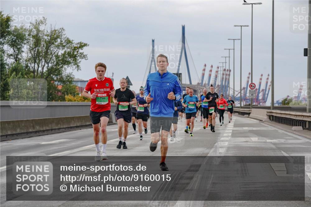 03.10.2025 - Köhlbrandbrückenlauf Michael Burmester http://msf.ph/oto/9160015 03.10.2025 15:49:39 Position 3 96, 9115 meine-sportfotos.de