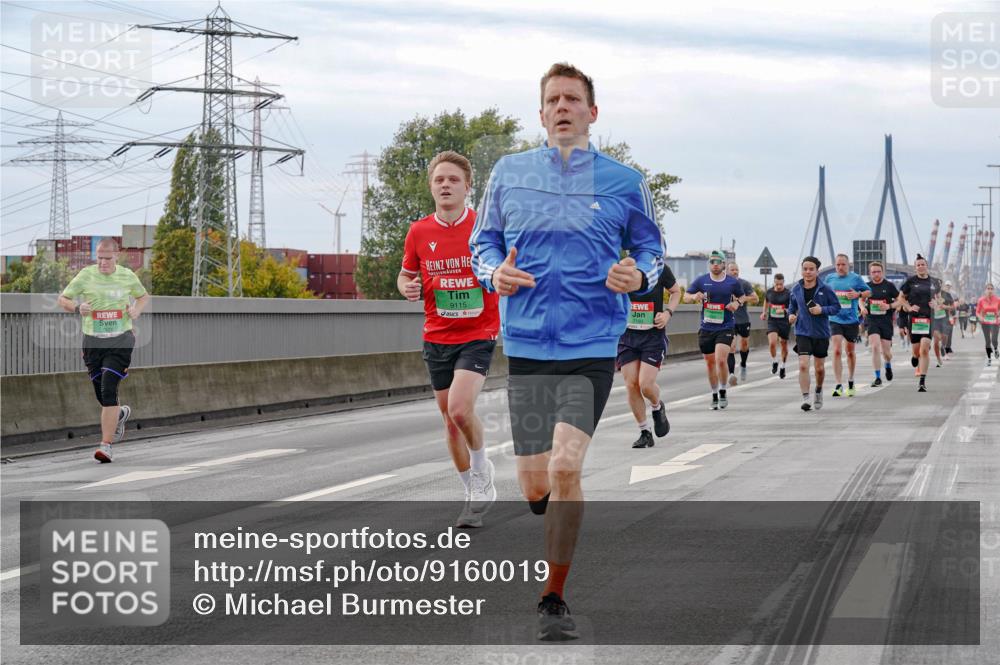 03.10.2025 - Köhlbrandbrückenlauf Michael Burmester http://msf.ph/oto/9160019 03.10.2025 15:49:42 Position 3 9115 meine-sportfotos.de