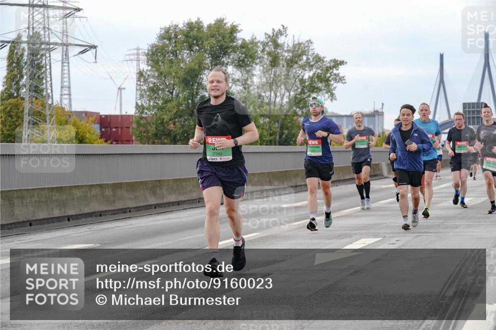 03.10.2025 - Köhlbrandbrückenlauf Michael Burmester http://msf.ph/oto/9160023 03.10.2025 15:49:44 Position 3 7160 meine-sportfotos.de