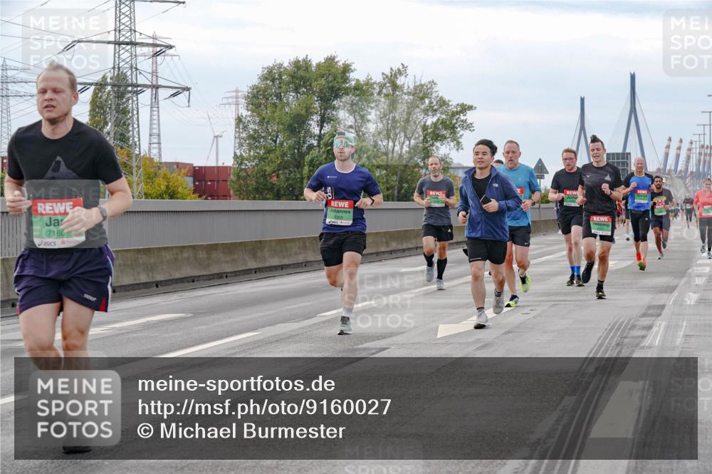 03.10.2025 - Köhlbrandbrückenlauf Michael Burmester http://msf.ph/oto/9160027 03.10.2025 15:49:46 Position 3 7160 meine-sportfotos.de