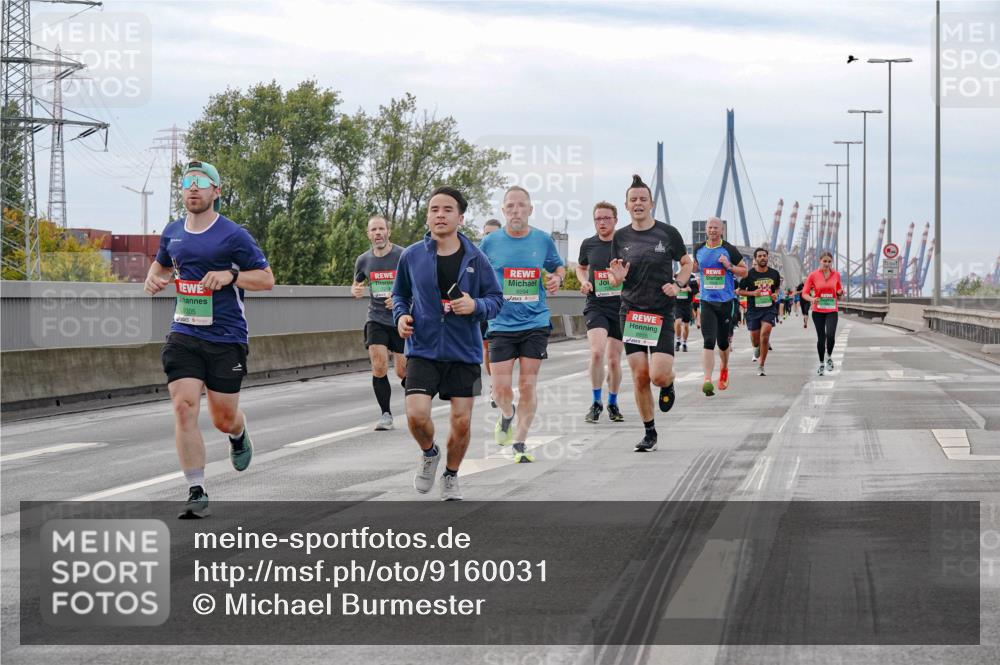03.10.2025 - Köhlbrandbrückenlauf Michael Burmester http://msf.ph/oto/9160031 03.10.2025 15:49:47 Position 3 9305, 92941 meine-sportfotos.de