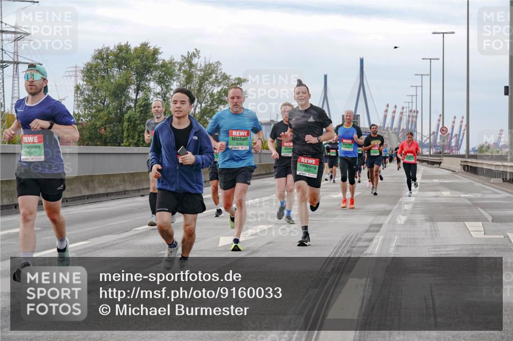 03.10.2025 - Köhlbrandbrückenlauf Michael Burmester http://msf.ph/oto/9160033 03.10.2025 15:49:48 Position 3 9305, 92941 meine-sportfotos.de