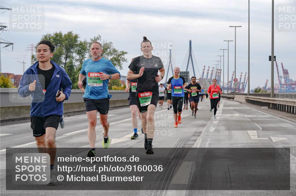 03.10.2025 - Köhlbrandbrückenlauf Michael Burmester http://msf.ph/oto/9160036 03.10.2025 15:49:49 Position 3 9294, 8855 meine-sportfotos.de