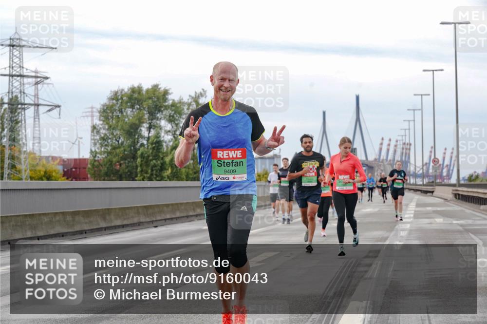 03.10.2025 - Köhlbrandbrückenlauf Michael Burmester http://msf.ph/oto/9160043 03.10.2025 15:49:53 Position 3 9409 meine-sportfotos.de