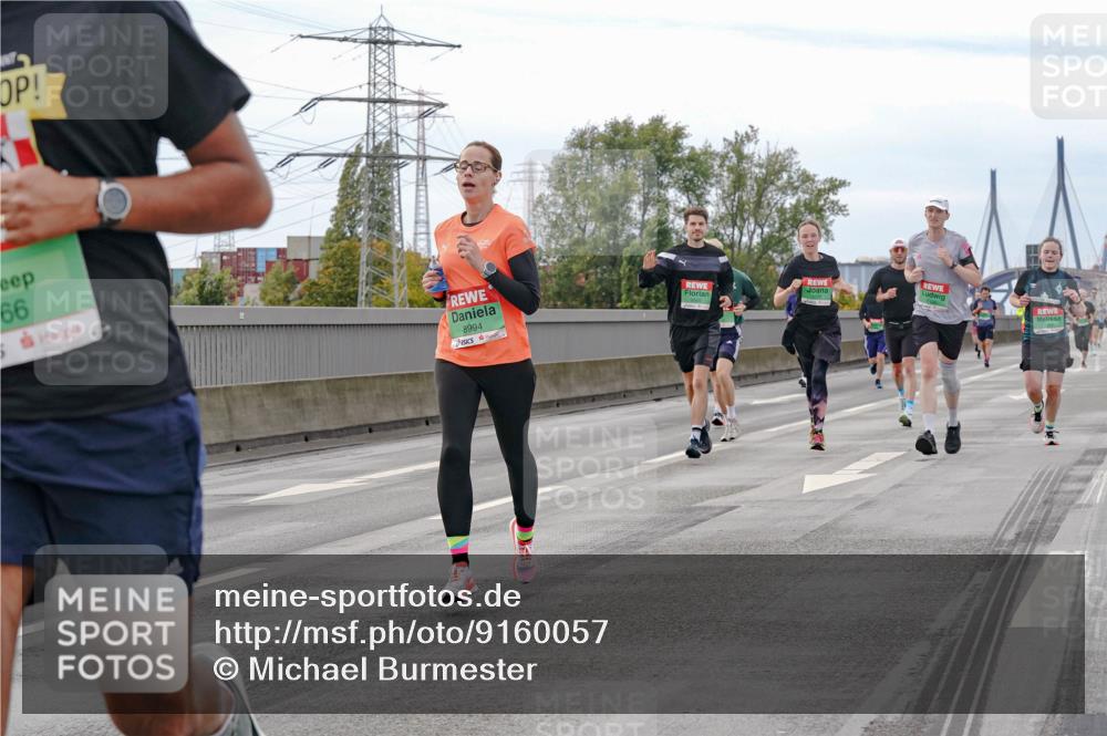 03.10.2025 - Köhlbrandbrückenlauf Michael Burmester http://msf.ph/oto/9160057 03.10.2025 15:49:59 Position 3 5, 66, 8994 meine-sportfotos.de
