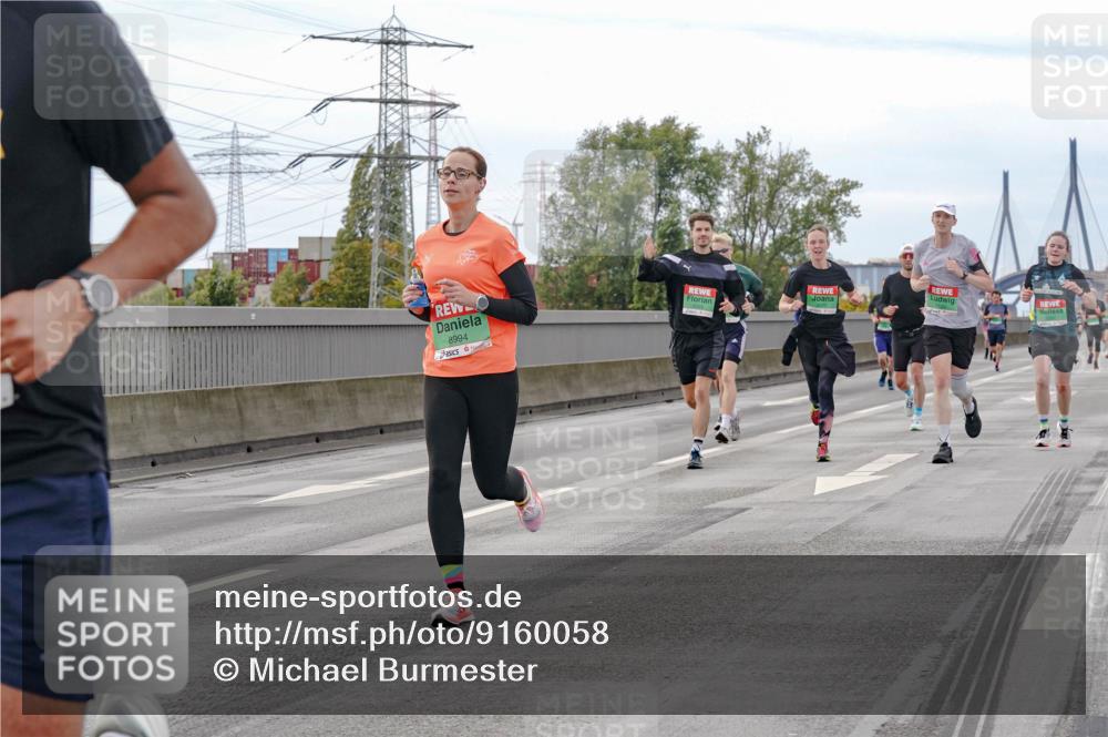 03.10.2025 - Köhlbrandbrückenlauf Michael Burmester http://msf.ph/oto/9160058 03.10.2025 15:49:59 Position 3 8994 meine-sportfotos.de