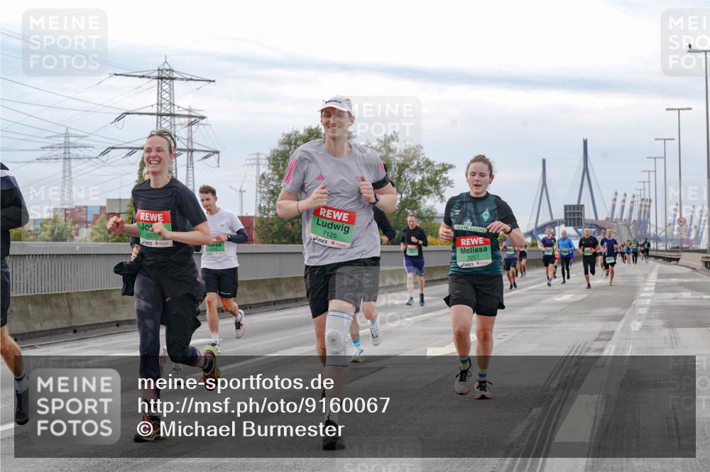 03.10.2025 - Köhlbrandbrückenlauf Michael Burmester http://msf.ph/oto/9160067 03.10.2025 15:50:02 Position 3 9570, 7125, 7257 meine-sportfotos.de
