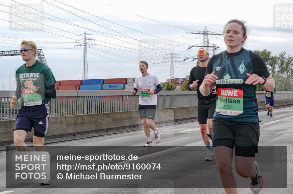 03.10.2025 - Köhlbrandbrückenlauf Michael Burmester http://msf.ph/oto/9160074 03.10.2025 15:50:04 Position 3 9746, 8779, 7257 meine-sportfotos.de
