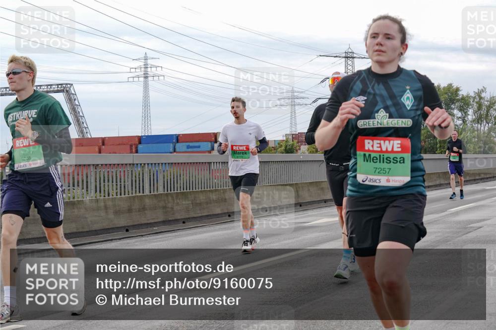 03.10.2025 - Köhlbrandbrückenlauf Michael Burmester http://msf.ph/oto/9160075 03.10.2025 15:50:04 Position 3 9746, 8779, 7257 meine-sportfotos.de