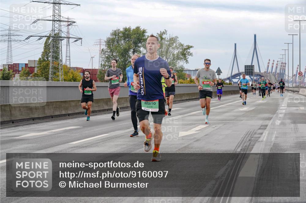 03.10.2025 - Köhlbrandbrückenlauf Michael Burmester http://msf.ph/oto/9160097 03.10.2025 15:50:14 Position 3 9306 meine-sportfotos.de