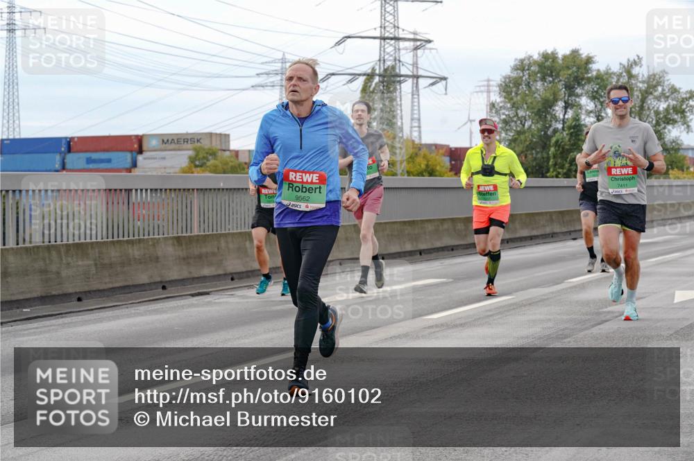 03.10.2025 - Köhlbrandbrückenlauf Michael Burmester http://msf.ph/oto/9160102 03.10.2025 15:50:16 Position 3 9562, 10, 7411 meine-sportfotos.de