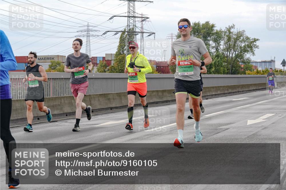 03.10.2025 - Köhlbrandbrückenlauf Michael Burmester http://msf.ph/oto/9160105 03.10.2025 15:50:17 Position 3 10, 7231, 7411 meine-sportfotos.de