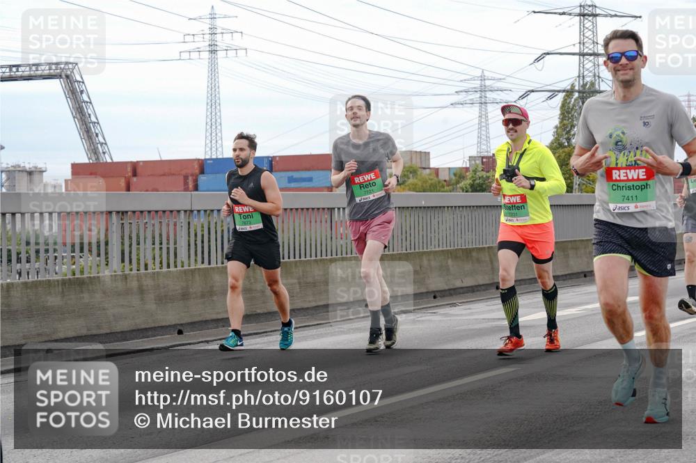 03.10.2025 - Köhlbrandbrückenlauf Michael Burmester http://msf.ph/oto/9160107 03.10.2025 15:50:18 Position 3 7673, 7721, 10, 7231, 7411 meine-sportfotos.de