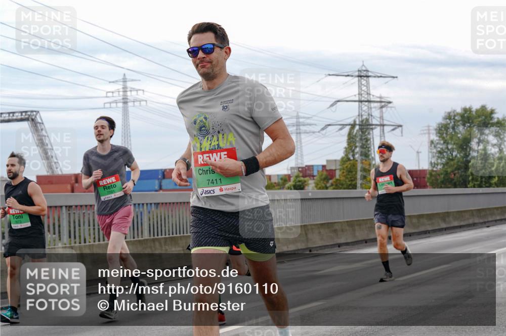 03.10.2025 - Köhlbrandbrückenlauf Michael Burmester http://msf.ph/oto/9160110 03.10.2025 15:50:19 Position 3 7673, 101, 7721, 7411 meine-sportfotos.de