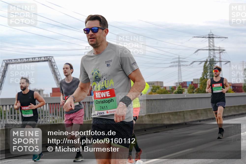 03.10.2025 - Köhlbrandbrückenlauf Michael Burmester http://msf.ph/oto/9160112 03.10.2025 15:50:19 Position 3 26, 10, 7673, 7411 meine-sportfotos.de