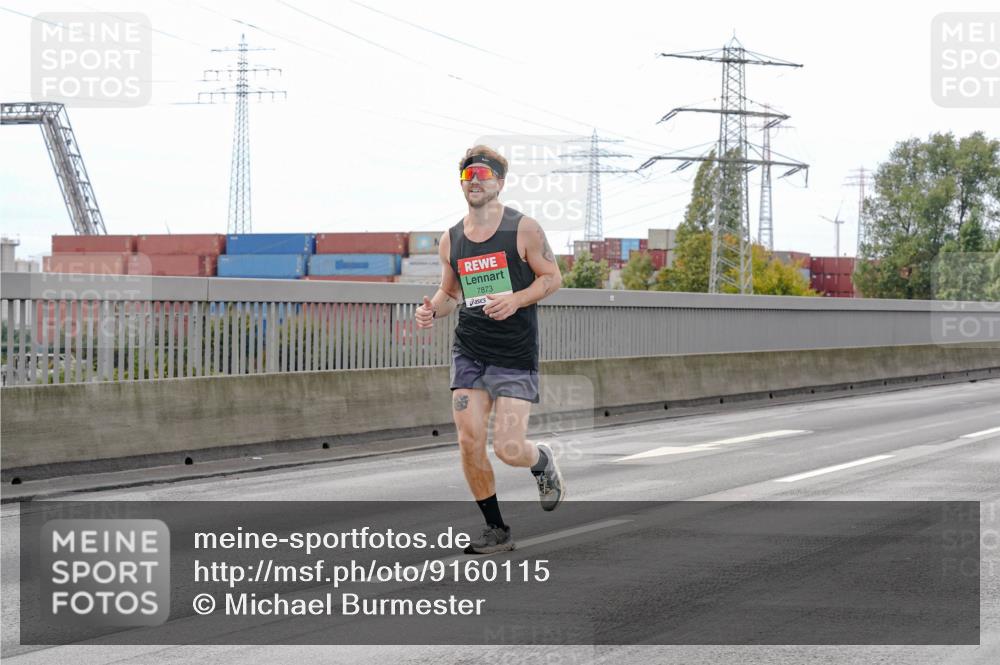 03.10.2025 - Köhlbrandbrückenlauf Michael Burmester http://msf.ph/oto/9160115 03.10.2025 15:50:20 Position 3 7873 meine-sportfotos.de