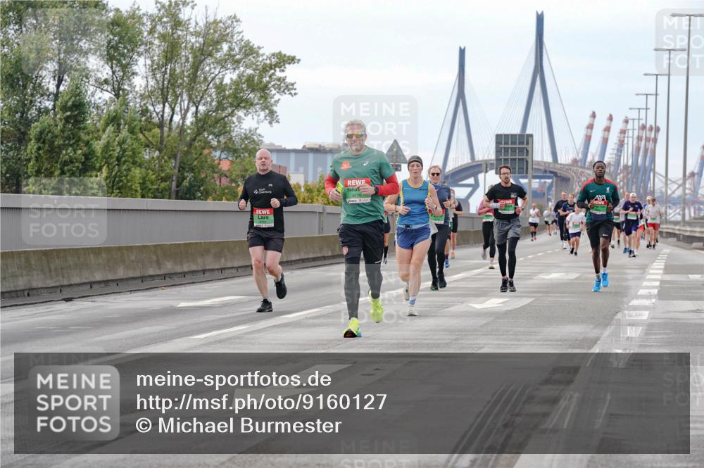 03.10.2025 - Köhlbrandbrückenlauf Michael Burmester http://msf.ph/oto/9160127 03.10.2025 15:50:26 Position 3 9176 meine-sportfotos.de