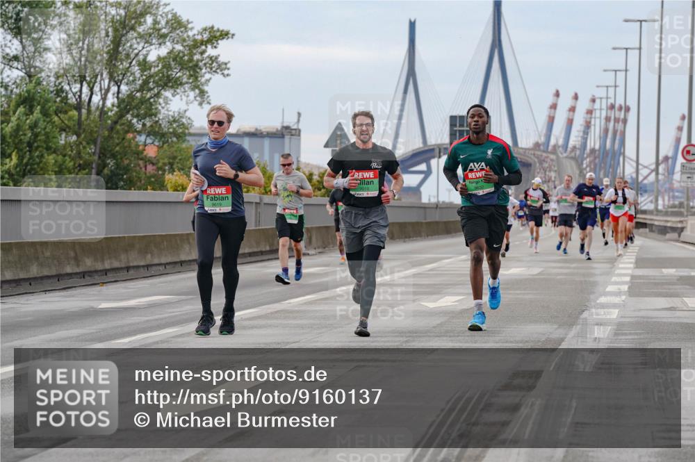 03.10.2025 - Köhlbrandbrückenlauf Michael Burmester http://msf.ph/oto/9160137 03.10.2025 15:50:31 Position 3 9619, 9010, 125 meine-sportfotos.de