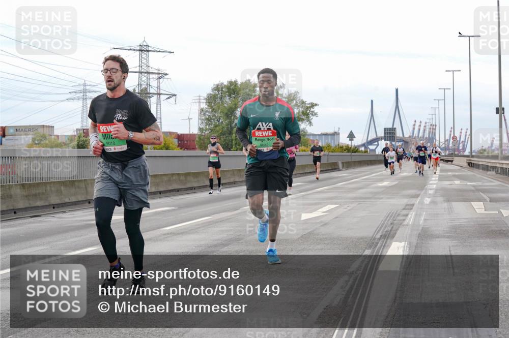 03.10.2025 - Köhlbrandbrückenlauf Michael Burmester http://msf.ph/oto/9160149 03.10.2025 15:50:37 Position 3 9010, 9632 meine-sportfotos.de