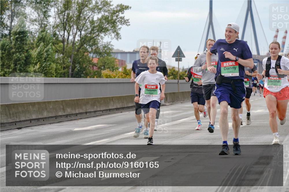 03.10.2025 - Köhlbrandbrückenlauf Michael Burmester http://msf.ph/oto/9160165 03.10.2025 15:50:47 Position 3 7245, 7281, 7599 meine-sportfotos.de