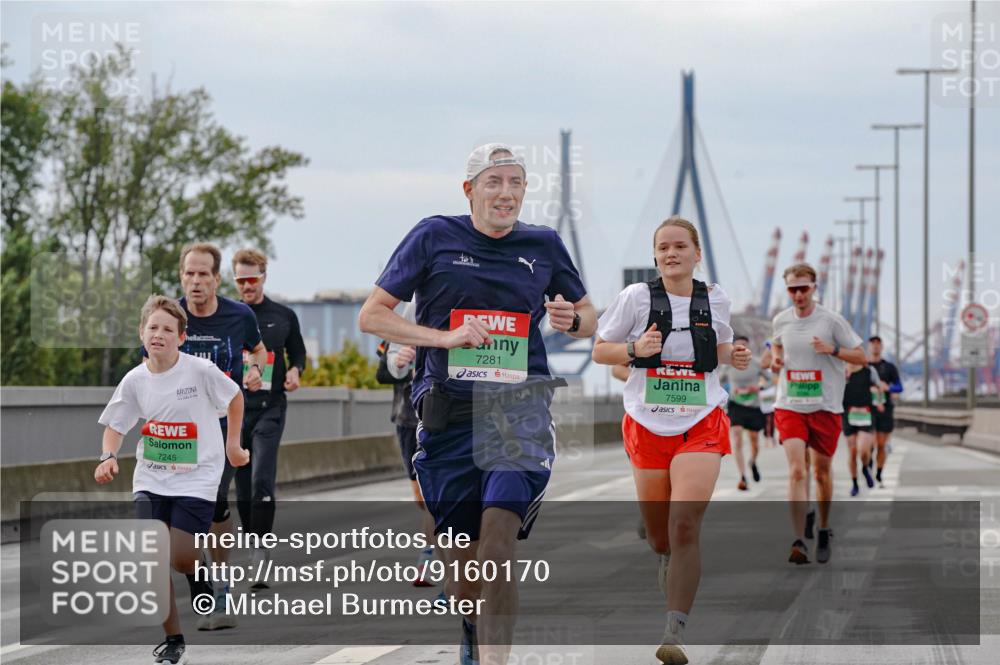 03.10.2025 - Köhlbrandbrückenlauf Michael Burmester http://msf.ph/oto/9160170 03.10.2025 15:50:48 Position 3 7245, 7281, 7599 meine-sportfotos.de