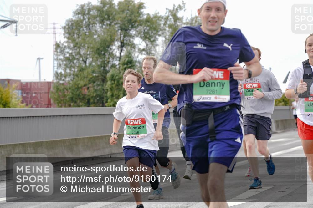 03.10.2025 - Köhlbrandbrückenlauf Michael Burmester http://msf.ph/oto/9160174 03.10.2025 15:50:50 Position 3 7281, 7245 meine-sportfotos.de