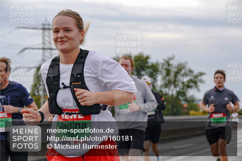 03.10.2025 - Köhlbrandbrückenlauf Michael Burmester http://msf.ph/oto/9160181 03.10.2025 15:50:53 Position 3 250, 97, 7599, 60 meine-sportfotos.de