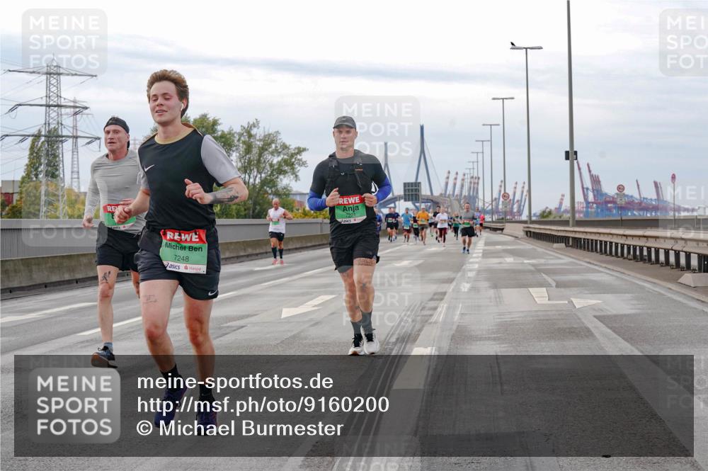 03.10.2025 - Köhlbrandbrückenlauf Michael Burmester http://msf.ph/oto/9160200 03.10.2025 15:51:04 Position 3 7248, 7221 meine-sportfotos.de