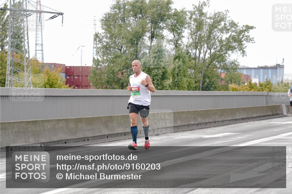 03.10.2025 - Köhlbrandbrückenlauf Michael Burmester http://msf.ph/oto/9160203 03.10.2025 15:51:08 Position 3  meine-sportfotos.de