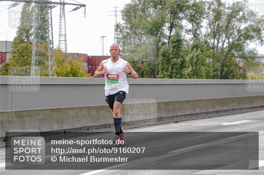 03.10.2025 - Köhlbrandbrückenlauf Michael Burmester http://msf.ph/oto/9160207 03.10.2025 15:51:09 Position 3 7031 meine-sportfotos.de