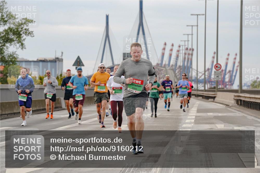 03.10.2025 - Köhlbrandbrückenlauf Michael Burmester http://msf.ph/oto/9160212 03.10.2025 15:51:13 Position 3 8995 meine-sportfotos.de