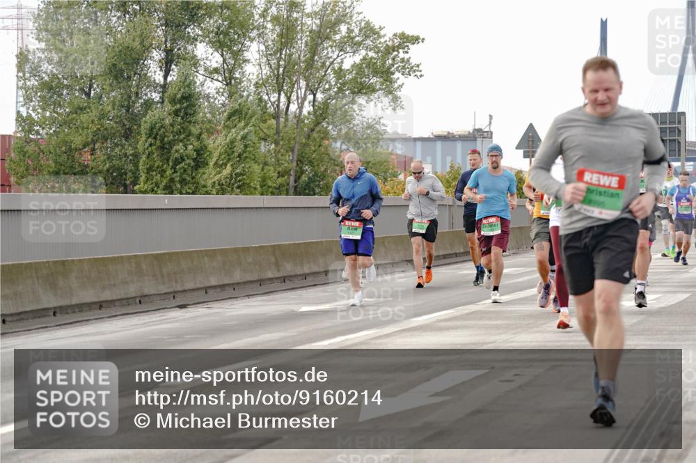 03.10.2025 - Köhlbrandbrückenlauf Michael Burmester http://msf.ph/oto/9160214 03.10.2025 15:51:14 Position 3 8995, 11 meine-sportfotos.de