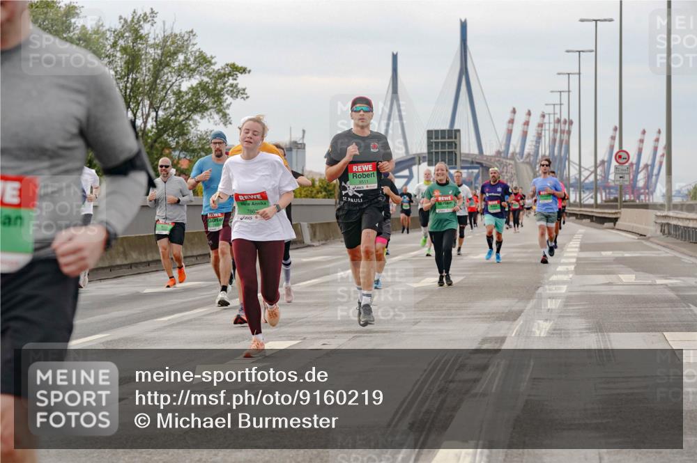 03.10.2025 - Köhlbrandbrückenlauf Michael Burmester http://msf.ph/oto/9160219 03.10.2025 15:51:17 Position 3 9511, 7862, 1231 meine-sportfotos.de