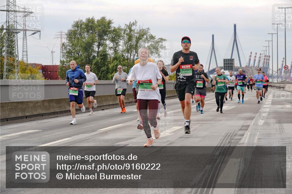 03.10.2025 - Köhlbrandbrückenlauf Michael Burmester http://msf.ph/oto/9160222 03.10.2025 15:51:19 Position 3 7862, 9511, 07 meine-sportfotos.de