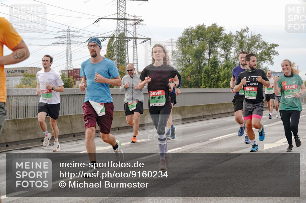 03.10.2025 - Köhlbrandbrückenlauf Michael Burmester http://msf.ph/oto/9160234 03.10.2025 15:51:23 Position 3 9744, 7392, 9405, 9618 meine-sportfotos.de