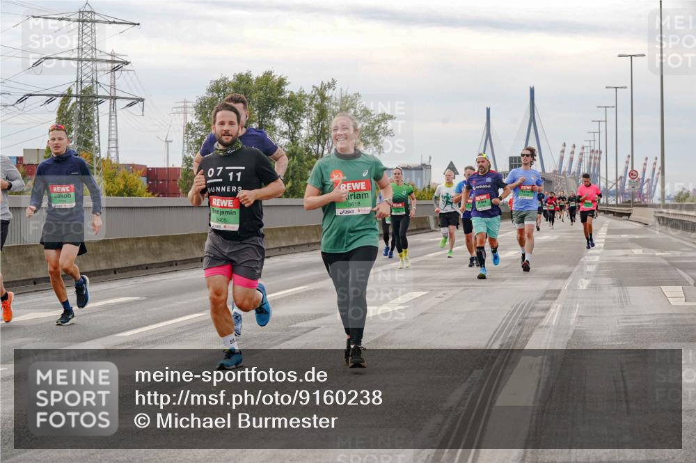 03.10.2025 - Köhlbrandbrückenlauf Michael Burmester http://msf.ph/oto/9160238 03.10.2025 15:51:25 Position 3 7466, 0711, 9405, 9618 meine-sportfotos.de