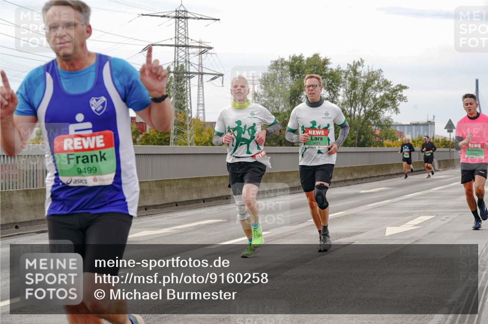 03.10.2025 - Köhlbrandbrückenlauf Michael Burmester http://msf.ph/oto/9160258 03.10.2025 15:51:32 Position 3 9499, 9421, 9191 meine-sportfotos.de