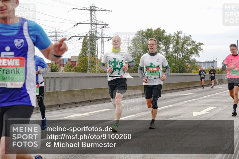 03.10.2025 - Köhlbrandbrückenlauf Michael Burmester http://msf.ph/oto/9160260 03.10.2025 15:51:32 Position 3 9499, 9421, 9191 meine-sportfotos.de