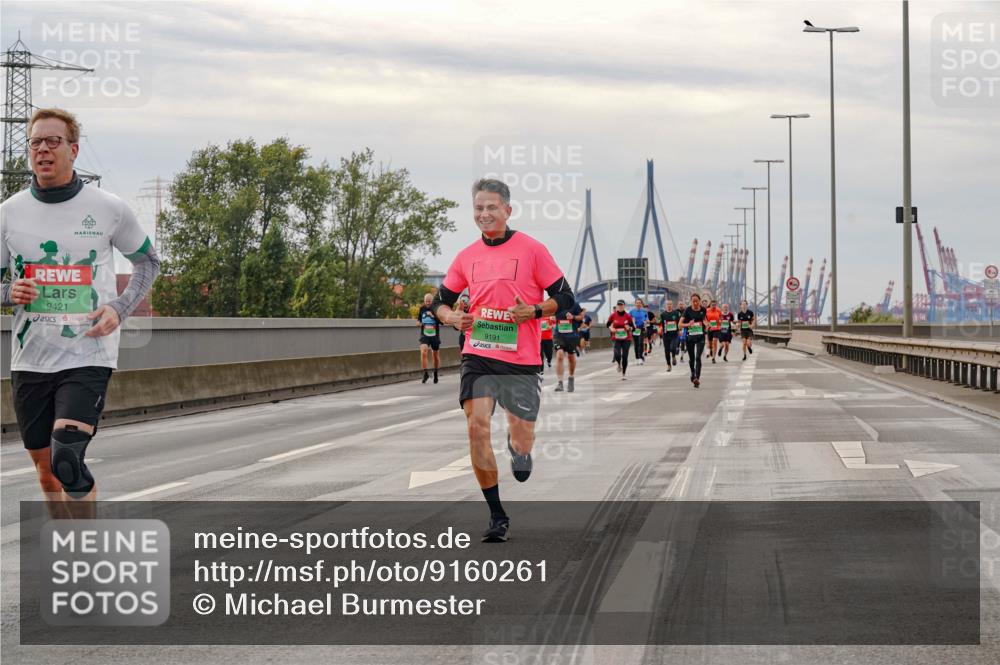 03.10.2025 - Köhlbrandbrückenlauf Michael Burmester http://msf.ph/oto/9160261 03.10.2025 15:51:34 Position 3 9421, 9191 meine-sportfotos.de