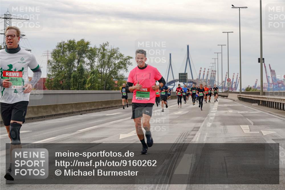 03.10.2025 - Köhlbrandbrückenlauf Michael Burmester http://msf.ph/oto/9160262 03.10.2025 15:51:34 Position 3 21, 9191 meine-sportfotos.de