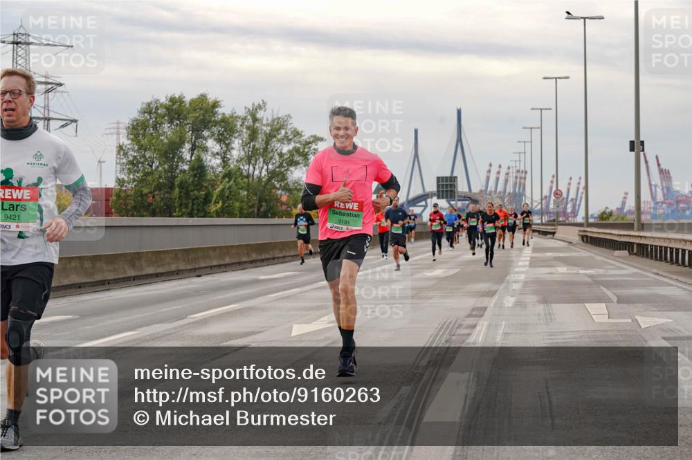 03.10.2025 - Köhlbrandbrückenlauf Michael Burmester http://msf.ph/oto/9160263 03.10.2025 15:51:34 Position 3 9421, 9191 meine-sportfotos.de