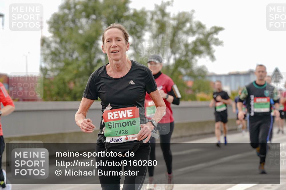 03.10.2025 - Köhlbrandbrückenlauf Michael Burmester http://msf.ph/oto/9160280 03.10.2025 15:51:44 Position 3 7428 meine-sportfotos.de