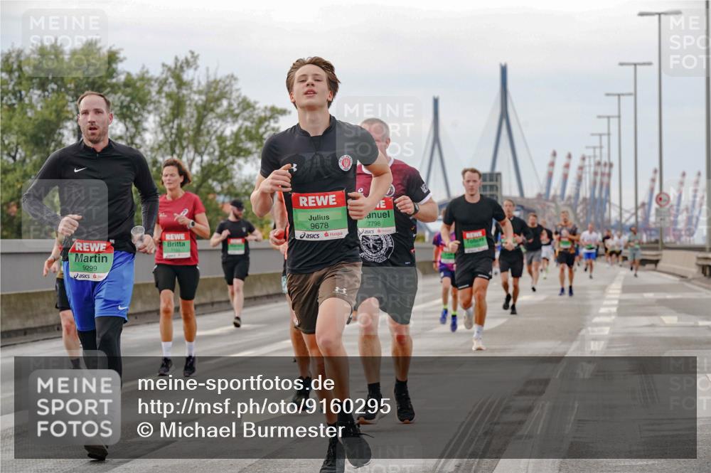 03.10.2025 - Köhlbrandbrückenlauf Michael Burmester http://msf.ph/oto/9160295 03.10.2025 15:51:51 Position 3 9299, 9678, 7798, 7151 meine-sportfotos.de