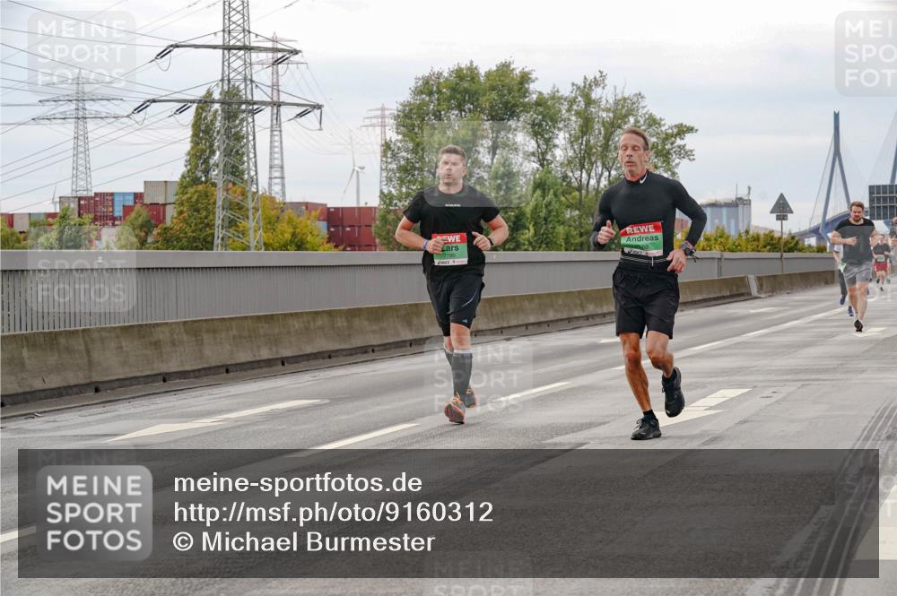 03.10.2025 - Köhlbrandbrückenlauf Michael Burmester http://msf.ph/oto/9160312 03.10.2025 15:51:59 Position 3 7780 meine-sportfotos.de