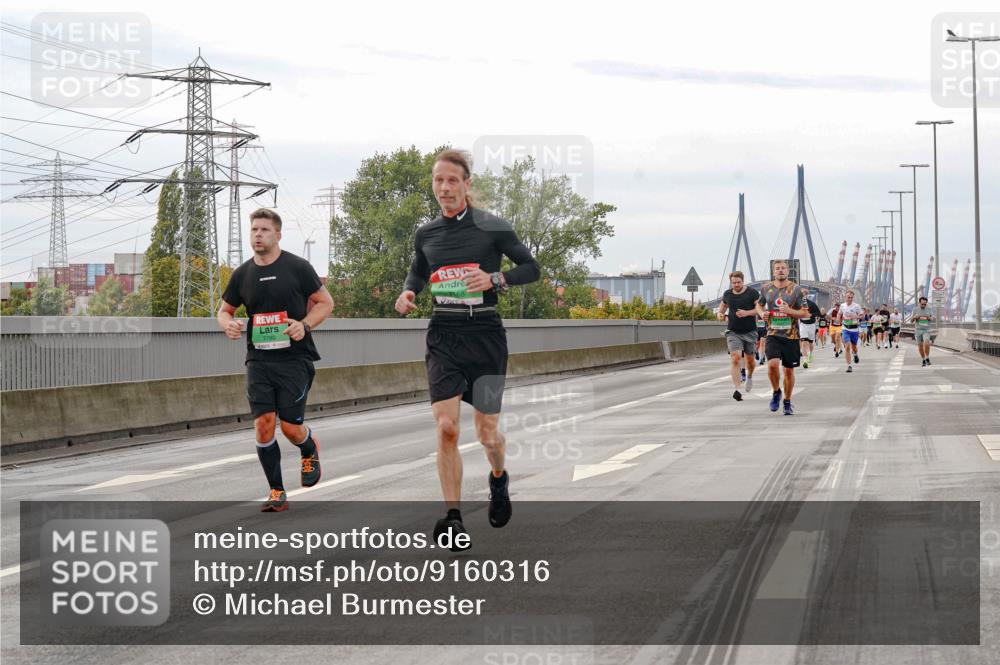 03.10.2025 - Köhlbrandbrückenlauf Michael Burmester http://msf.ph/oto/9160316 03.10.2025 15:52:01 Position 3  meine-sportfotos.de