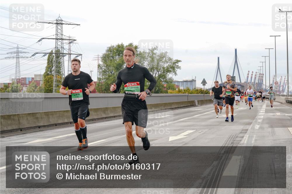 03.10.2025 - Köhlbrandbrückenlauf Michael Burmester http://msf.ph/oto/9160317 03.10.2025 15:52:01 Position 3 7780 meine-sportfotos.de