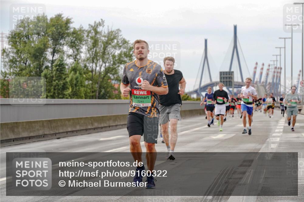 03.10.2025 - Köhlbrandbrückenlauf Michael Burmester http://msf.ph/oto/9160322 03.10.2025 15:52:05 Position 3 7241 meine-sportfotos.de